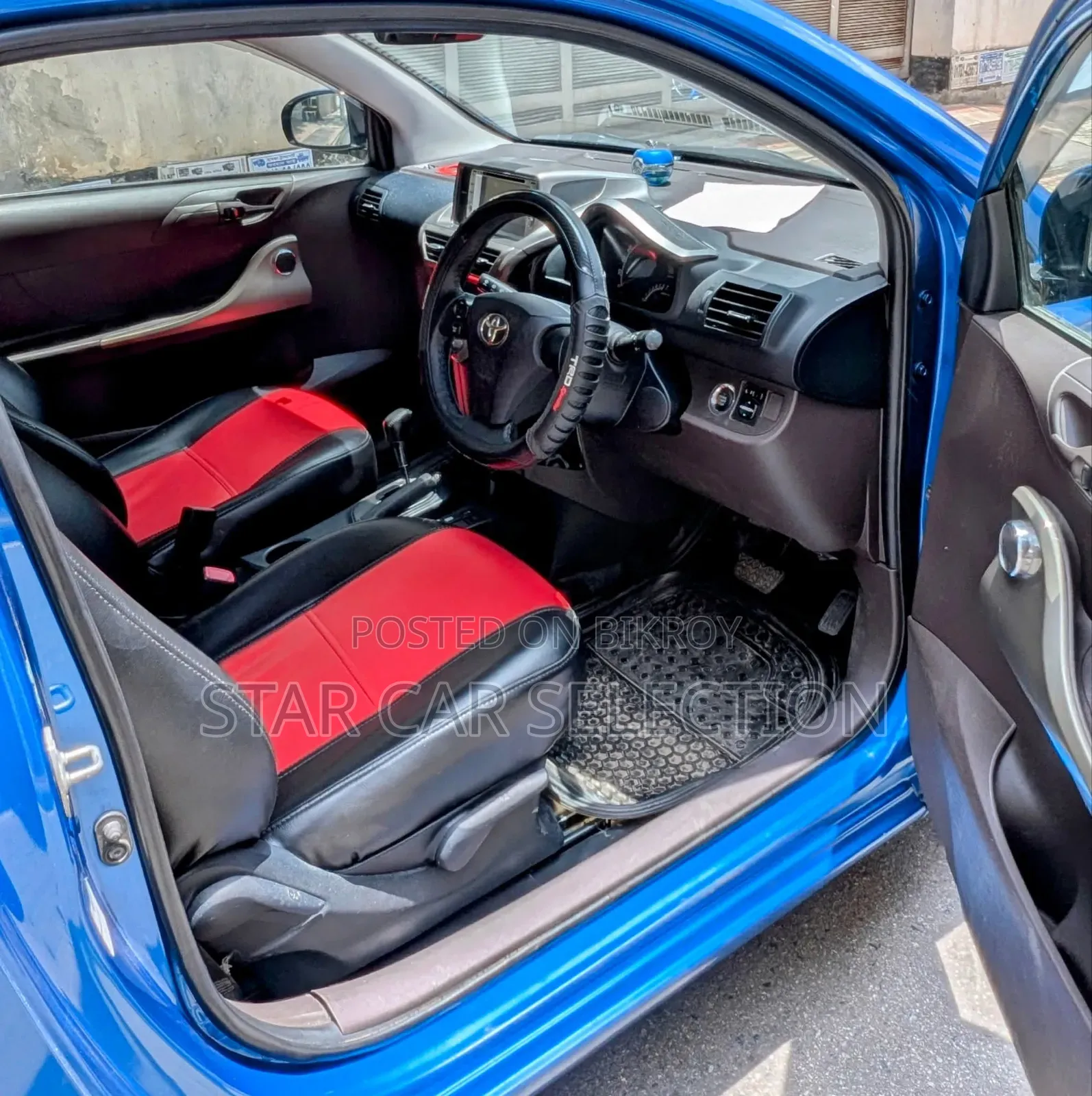 Toyota iQ 2009 Blue