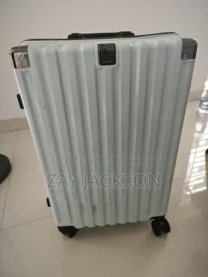বড় লাগেজ স্যুটকেস (৪০x৬০x৩০ সেমি)