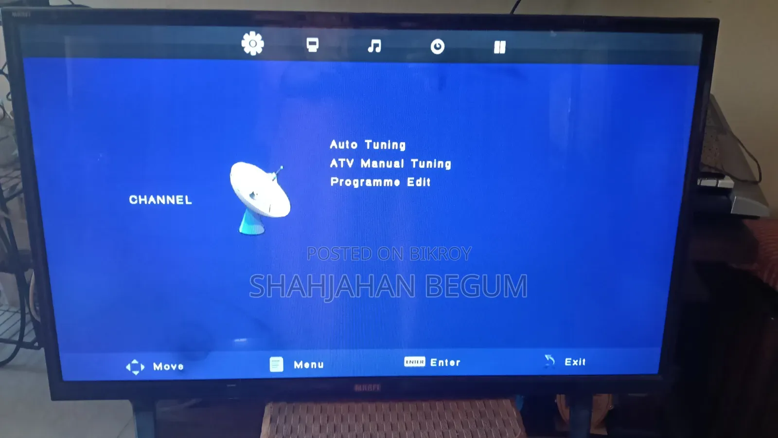 Smart TV (Brand Marfi)