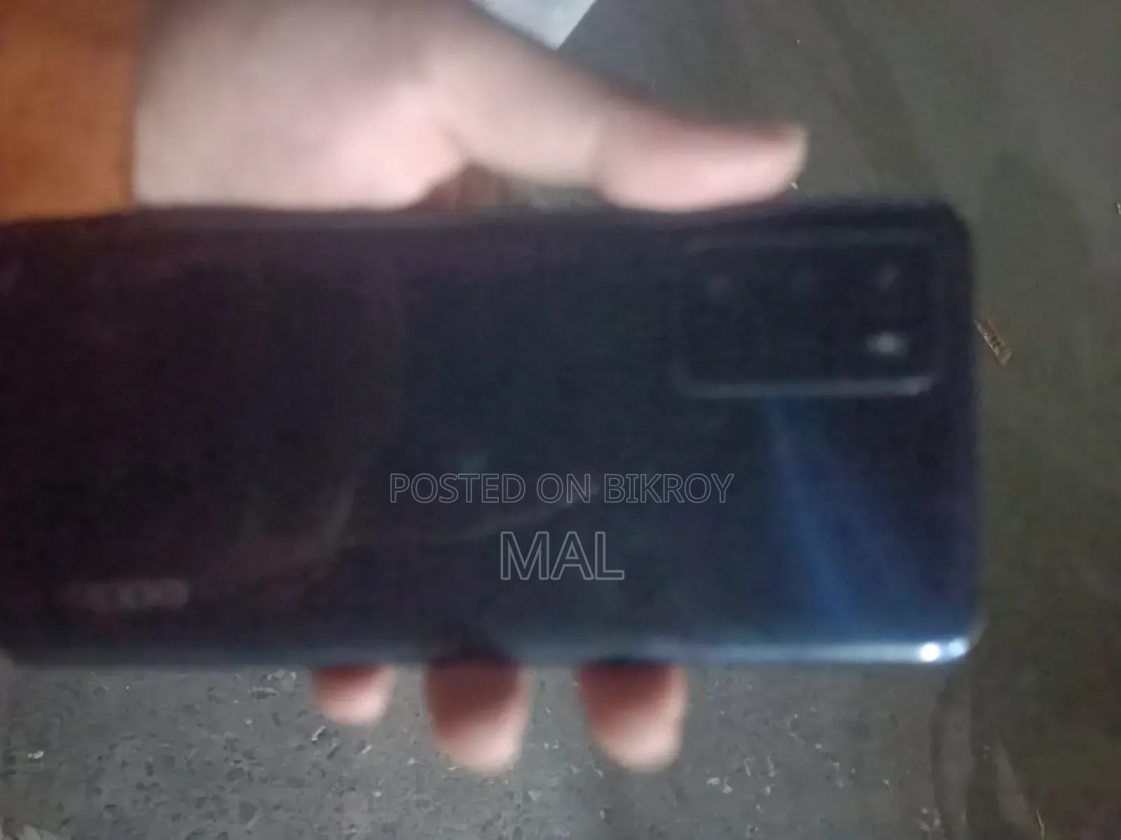 অপ্পো এফ১৭ প্রো ১২৮ জিবি নীল