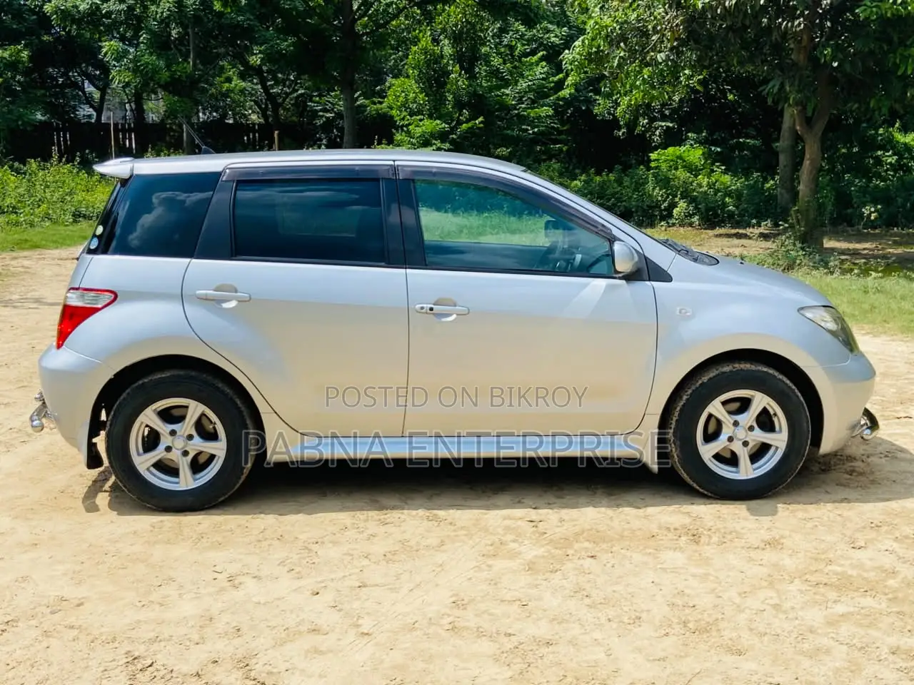 Toyota IST 2006 Silver