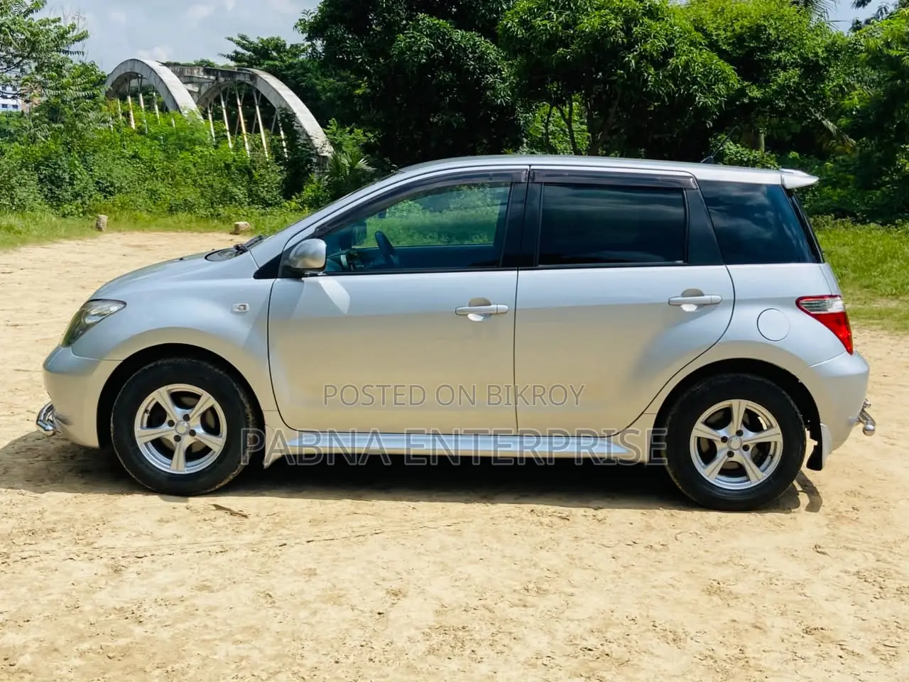 Toyota IST 2006 Silver