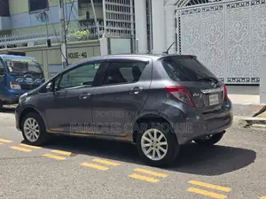 Toyota Vitz 2011 Gray