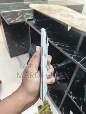 ভিভো টি৪আর ১২৮ জিবি সিলভার