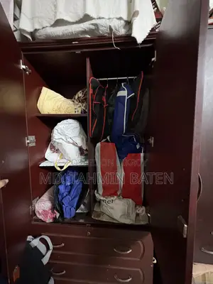 ফার্নিচার সেটস।