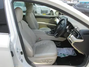Toyota Camry LE 2021 Pearl