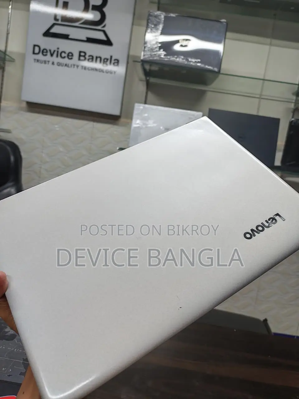 Laptop Lenovo 4GB Intel Core i3 SSD 128GB