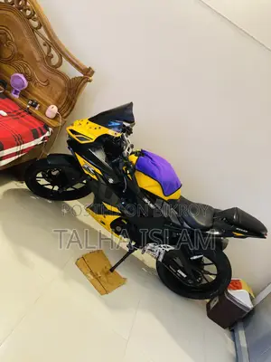 সুজুকি জিএসএক্স-আর১৫০ ২০২৩ ইয়েলো