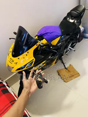 Suzuki GSX-R150 2023 Yellow