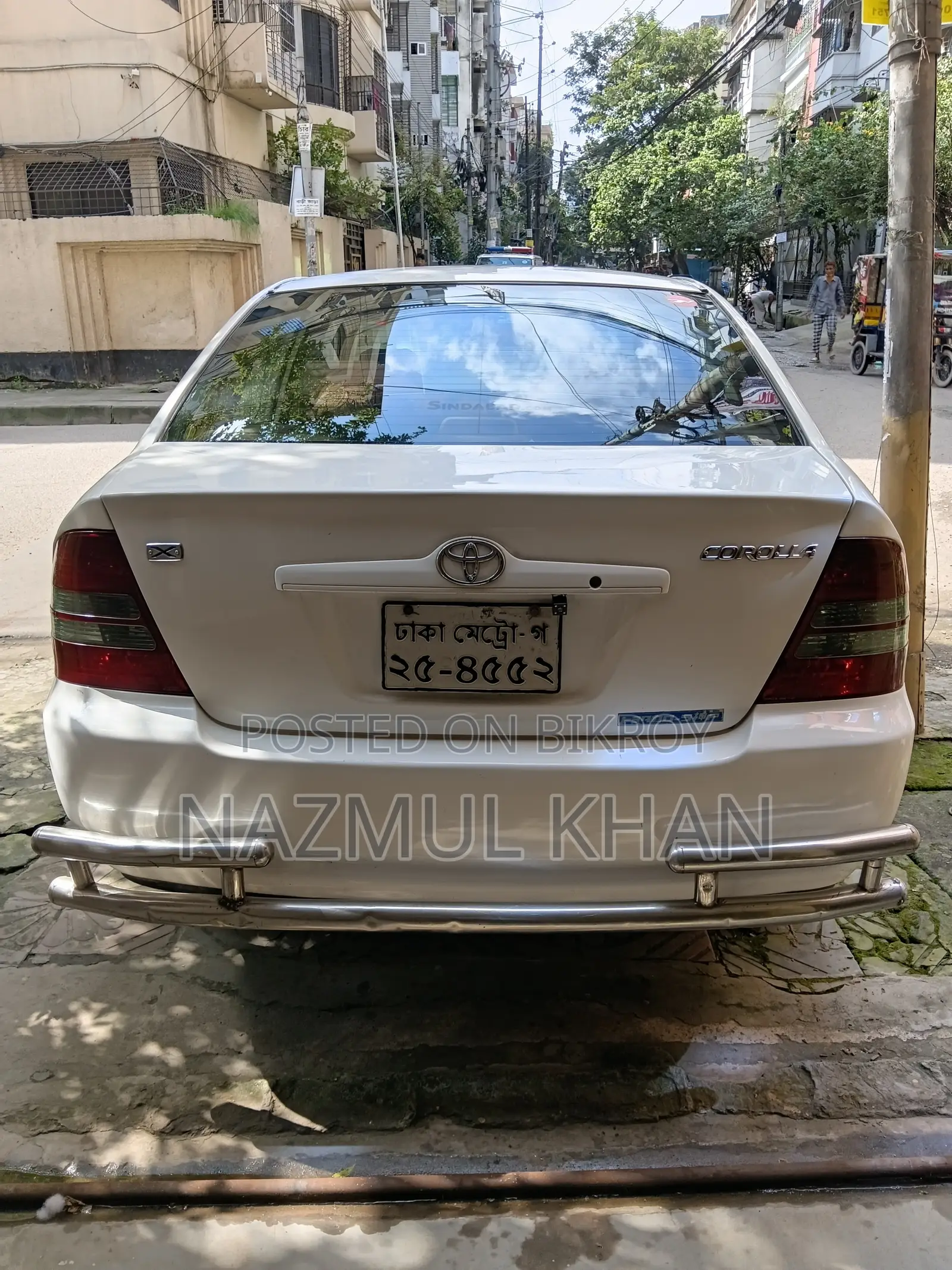 টয়োটা করোলা সেডান ২০০৩ সাদা