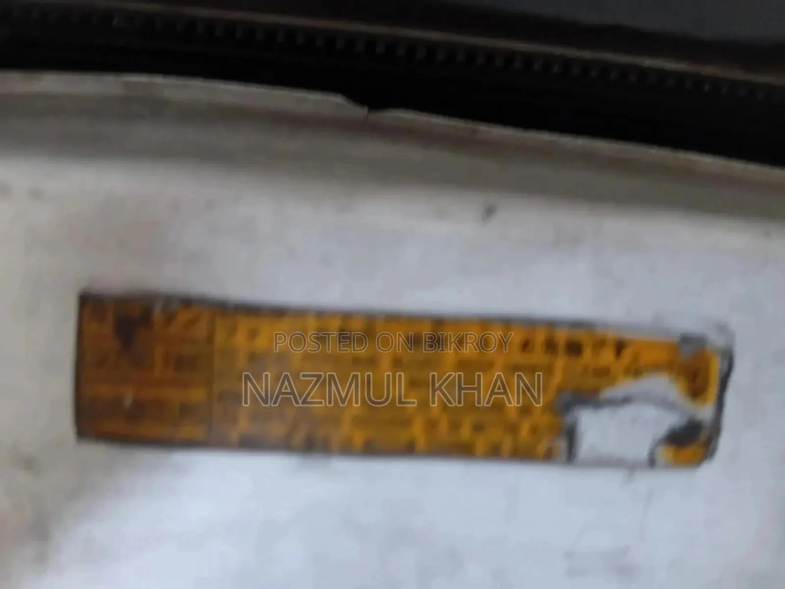 টয়োটা করোলা সেডান ২০০৩ সাদা