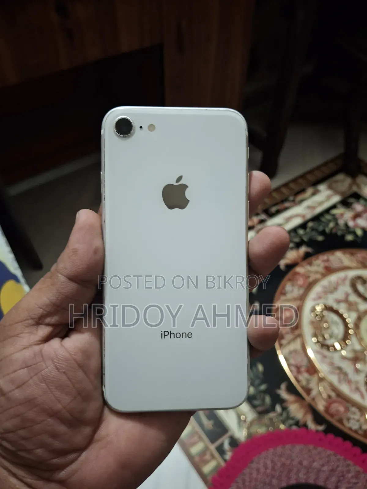 অ্যাপল আইফোন এসই (২০২০) ৬৪ জিবি হোয়াইট