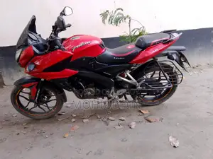 Bajaj Pulsar 150 2021 Red
