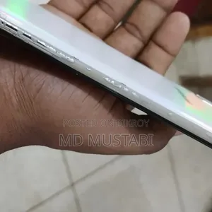 স্যামসাং গ্যালাক্সি এ৭০ ১২৮ জিবি সাদা
