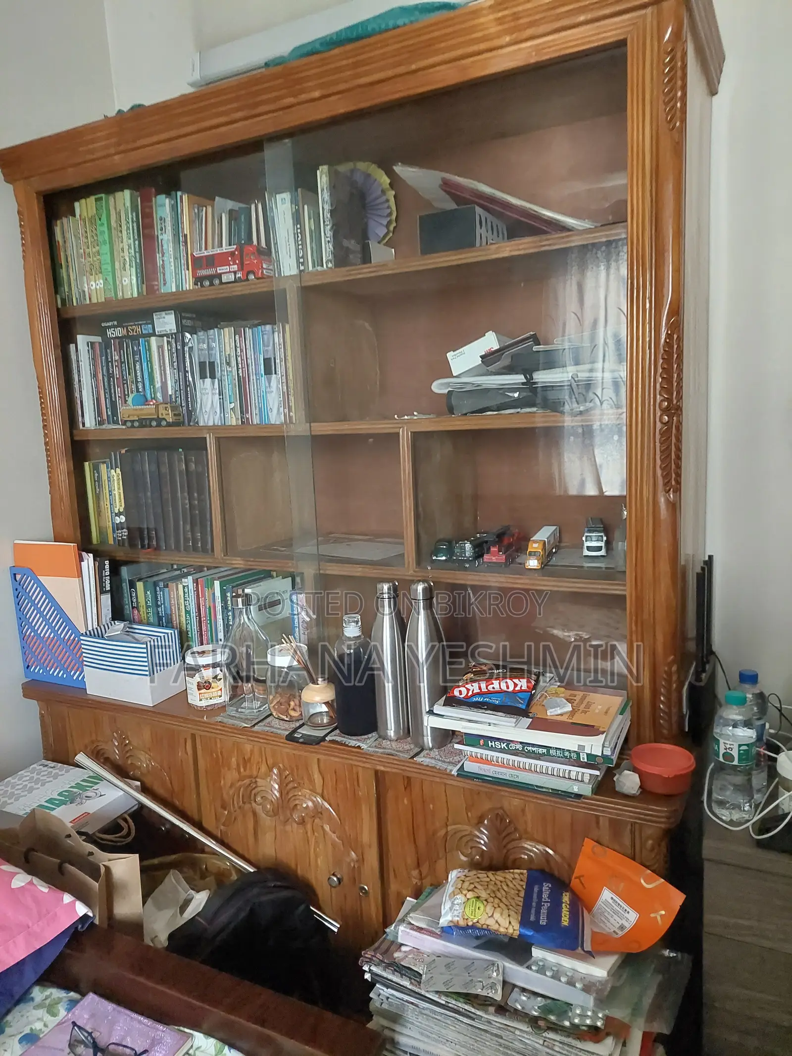 Wooden Bookshelf