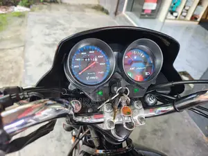 Hero HF Deluxe 2022 Black