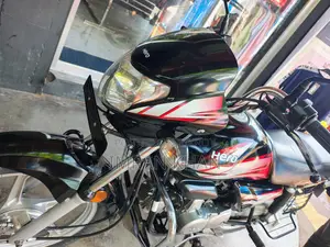 Hero HF Deluxe 2022 Black