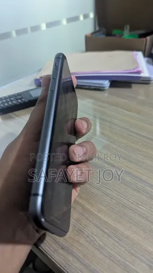 অ্যাপল আইফোন ১১ ৬৪ জিবি ব্ল্যাক