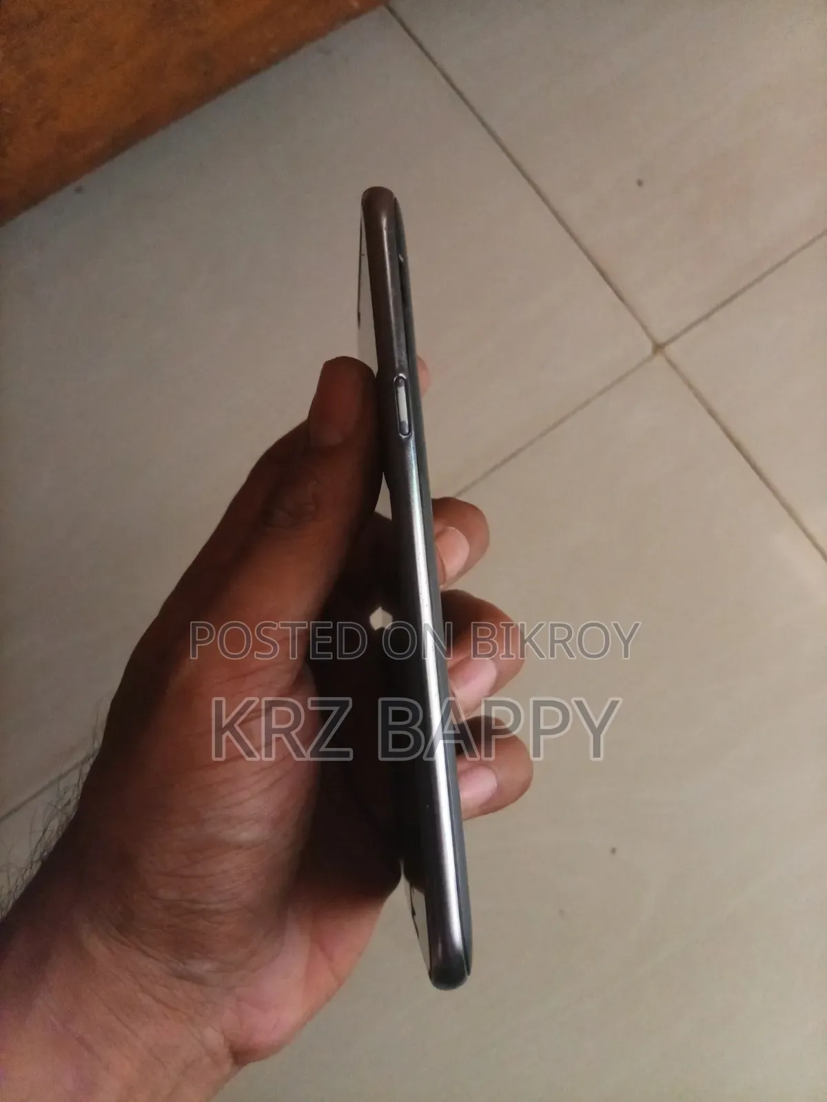 Samsung Galaxy J7 16 GB Black
