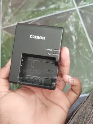 Canon EOS Rebel T7