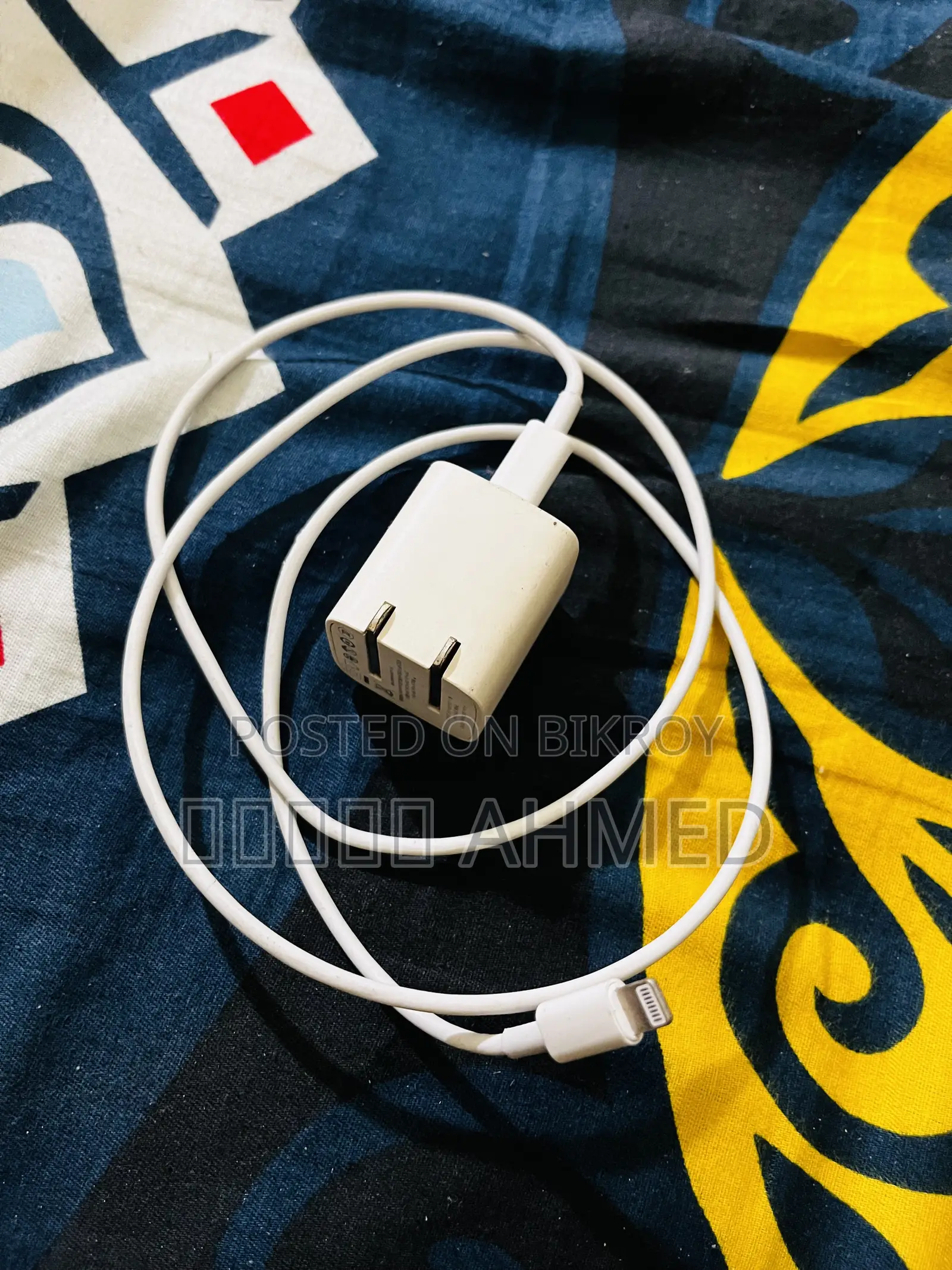 অ্যাপল অ্যাডাপ্টার এবং ক্যাবল