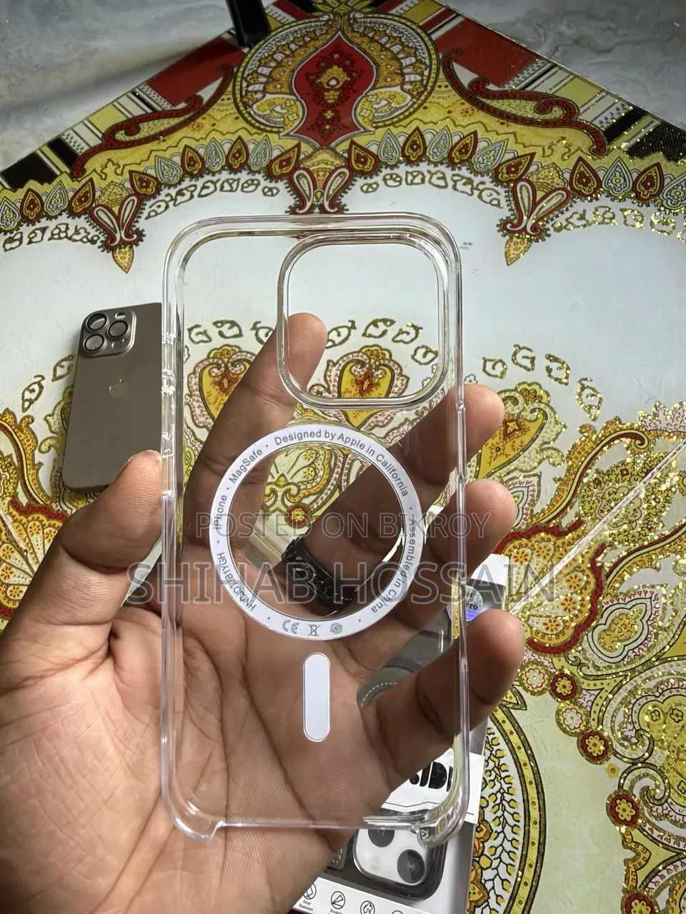 আইফোন ১৬ প্রো কাভার
