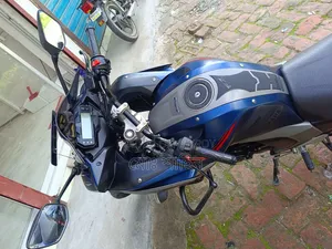 ইয়ামাহা ফাজার এফআই ভি২ ২০২৬ নীল