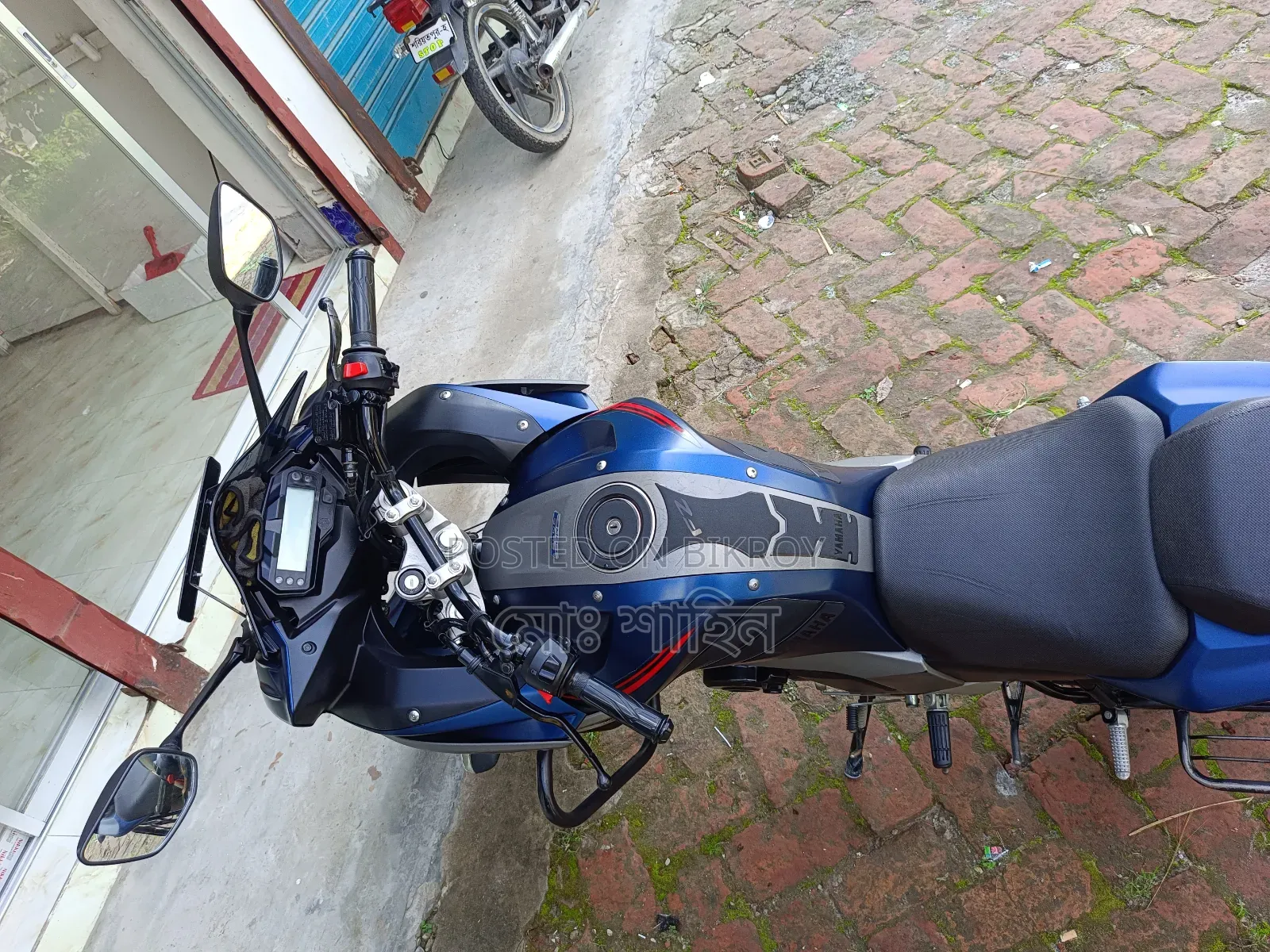 ইয়ামাহা ফাজার এফআই ভি২ ২০২৬ নীল
