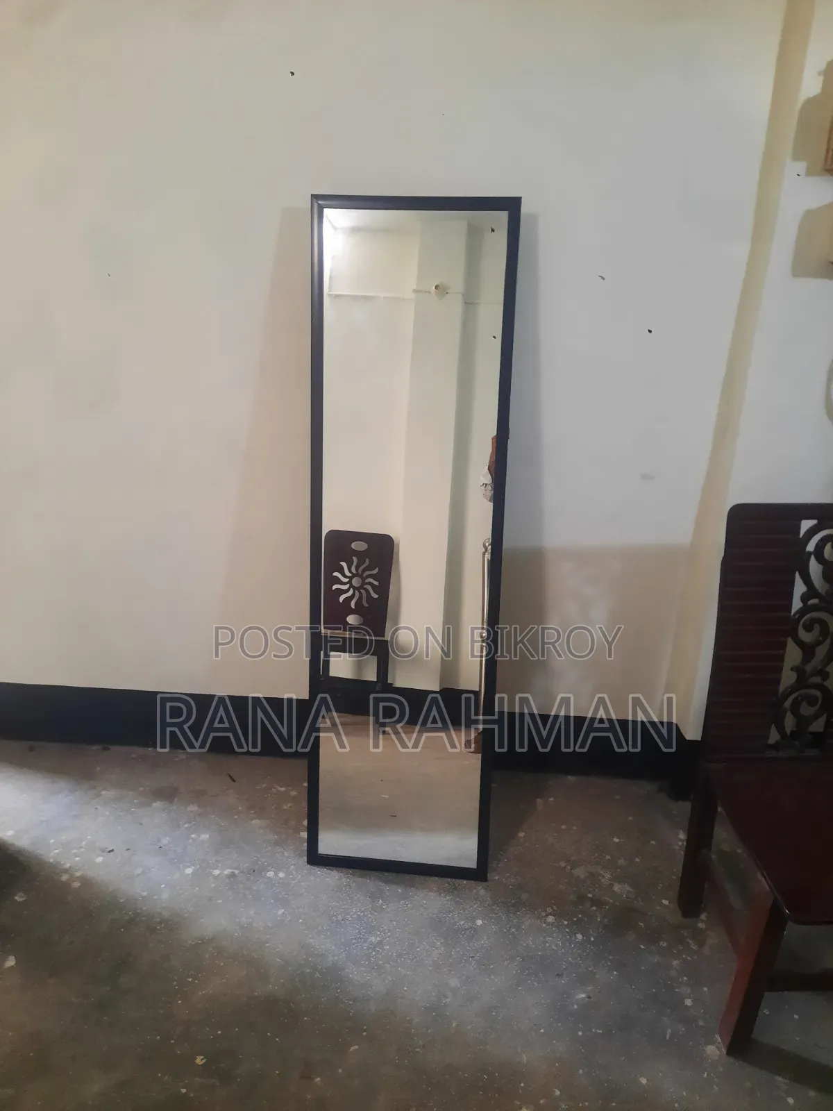 Stand Mirror