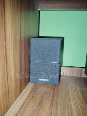 Very good speaker, looks like brand new, test it by playing as much as you want
