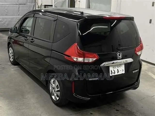 নতুন হোন্ডা ফ্রিড ২০২১ কালো