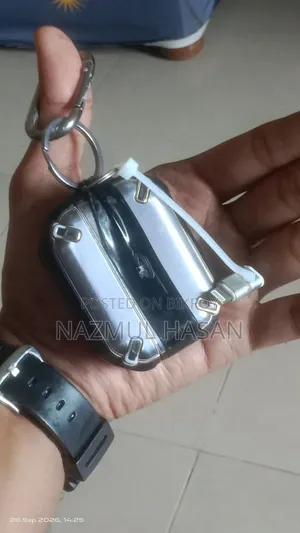 অরজিনাল অ্যাপল এয়ারপডস প্রো