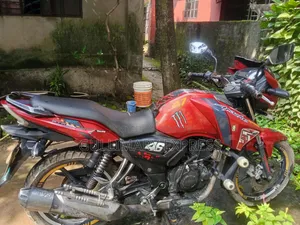 TVS Apache RTR 160 2V 2017 Red