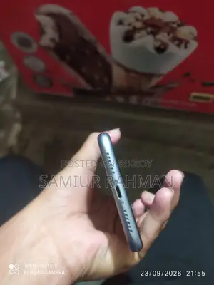 Apple iPhone 11 64 GB Purple