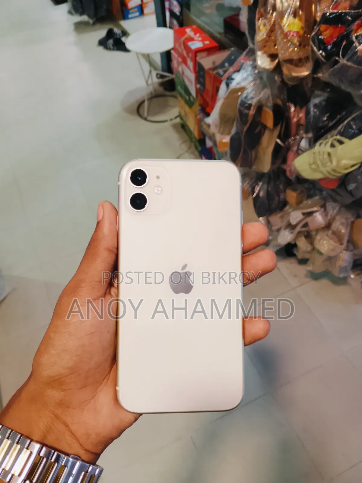 অ্যাপল আইফোন ১১ ৬৪ জিবি সাদা