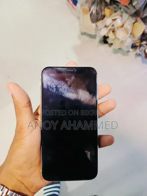 অ্যাপল আইফোন ১১ ৬৪ জিবি সাদা