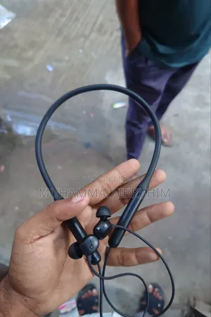 সাউন্ডকোর নেক ব্যান্ড