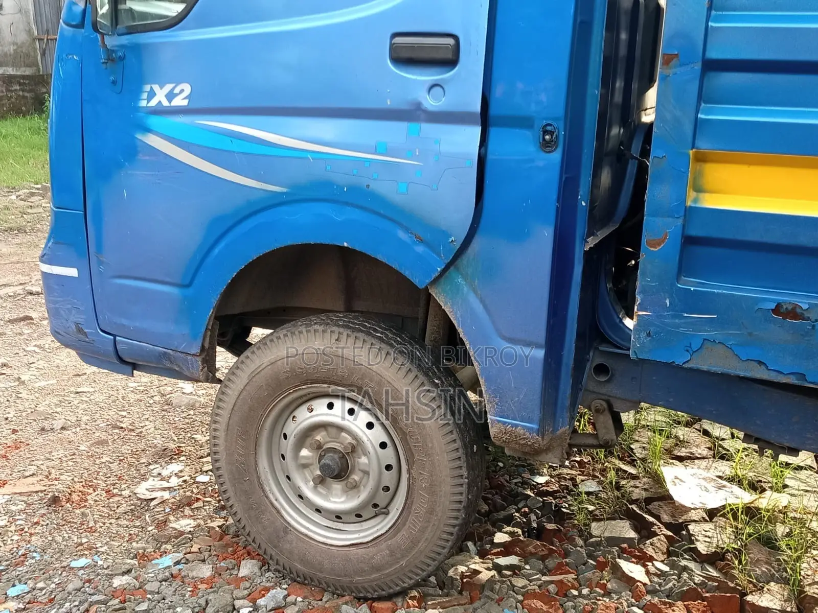 Tata Ex2 Cover