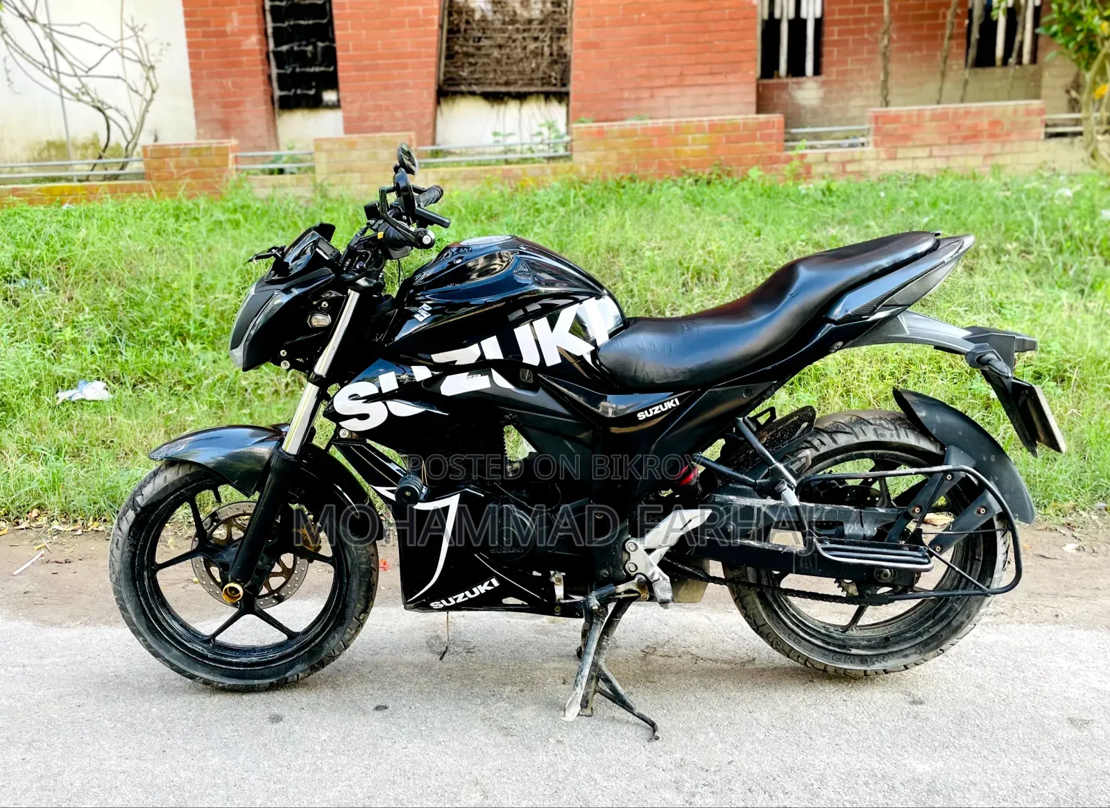 সুজুকি জিক্সার ২০২৩ ব্ল্যাক