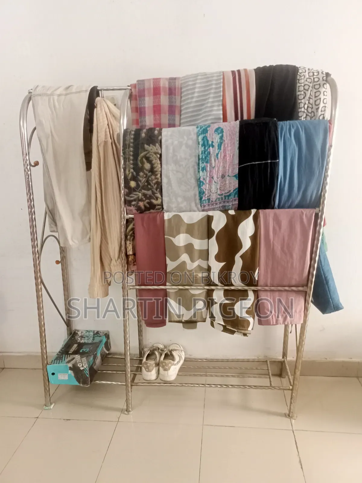 এসএস আলনা আলনা