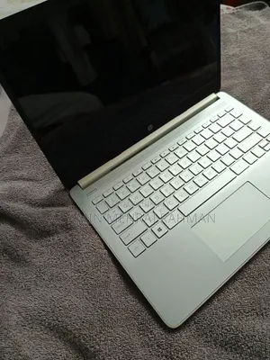 Laptop HP 14-dq1025cl 12GB Intel Core i5 HDD+SSD 128GB