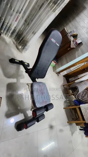 অ্যাডজাস্টেবল ওয়েট বেঞ্চ