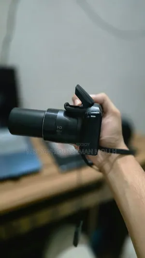 ক্যানন পাওয়ারশট ডিএসএলআর ক্যামেরা