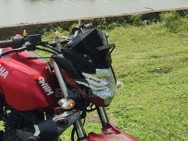 Yamaha FZ 2012 Red
