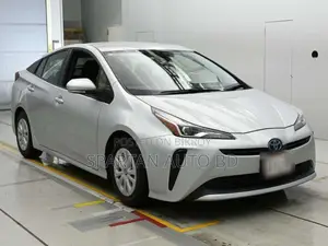 Toyota Prius 2021 Silver