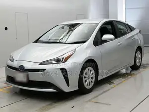 Toyota Prius 2021 Silver
