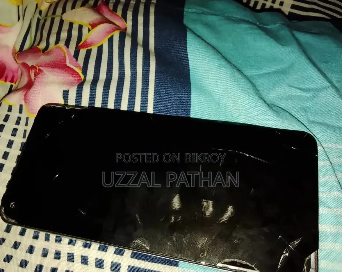 ওয়ানপ্লাস ৯আর ১২৮ জিবি পার্পল