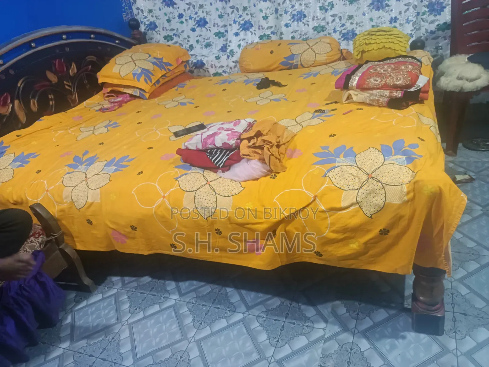5/7 Iron + Wooden Bed