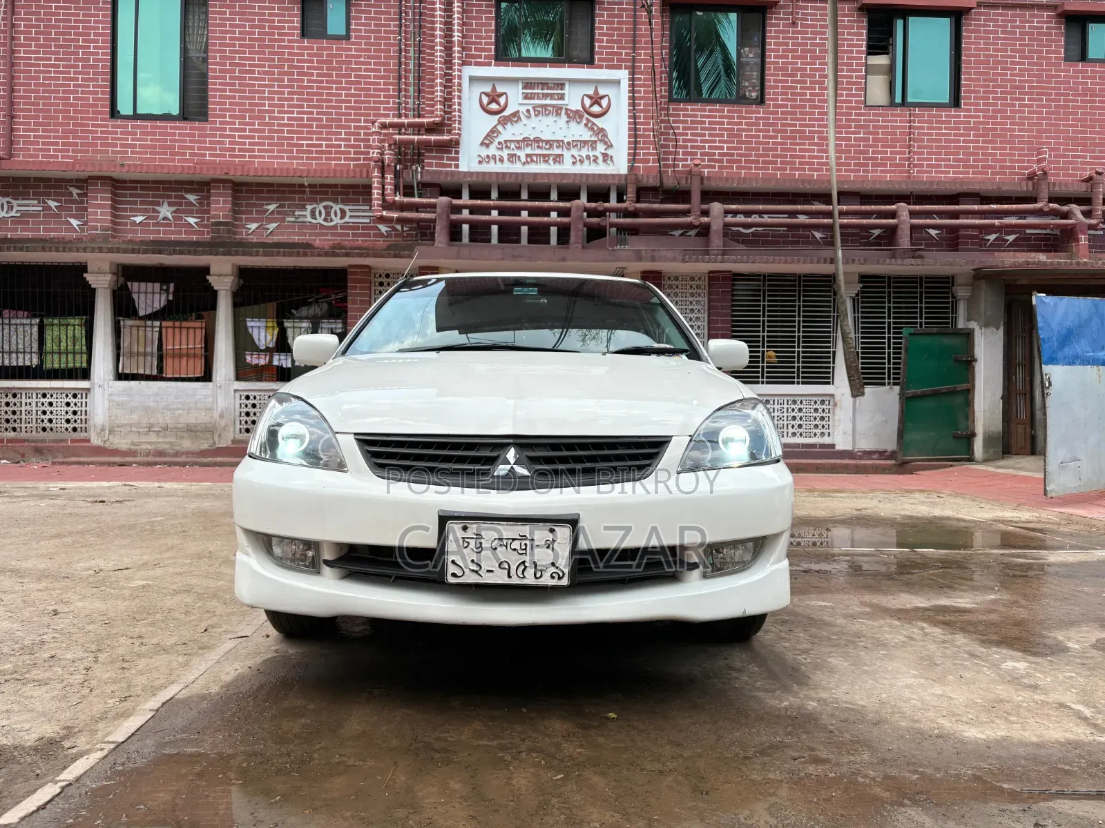 Mitsubishi Lancer 2006 White