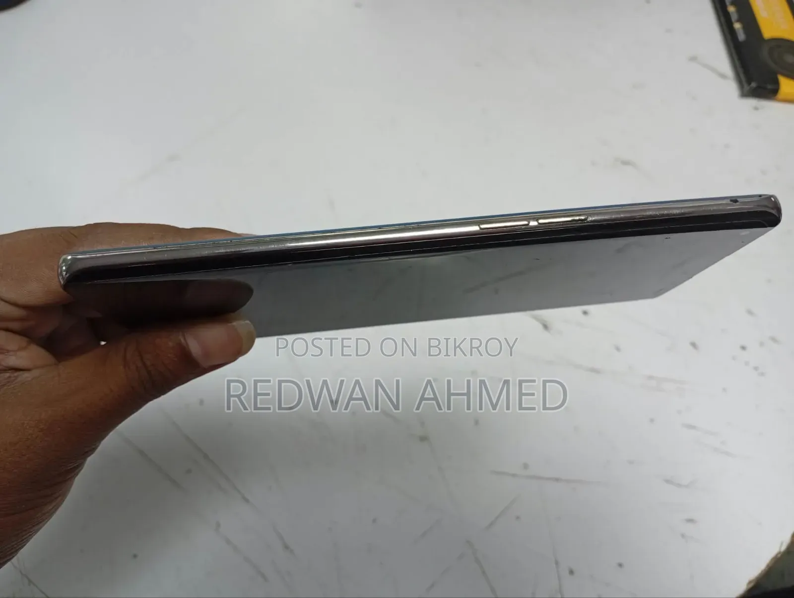 অপ্পো রেনো৫ প্রোগ ৫জি ২৫৬ জিবি